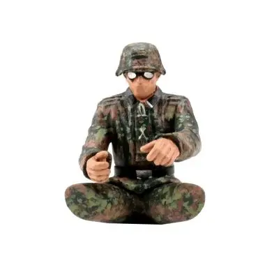 Figurka 1:16 řidič Sd.Kfz. 251, maskování vzor Platan – jaro